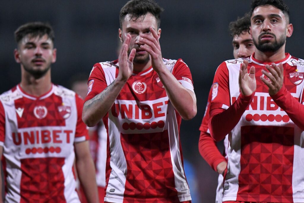 Mediocritate în alb și roșu » Un fost jucător, pus pe gânduri de haosul de la Dinamo: „A fost ciudat să văd mediocritatea asta”