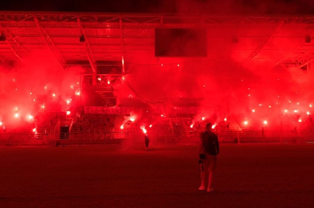Rapid, 99 de ani de la înființare! Fanii giuleșteni au sărbătorit în Giulești